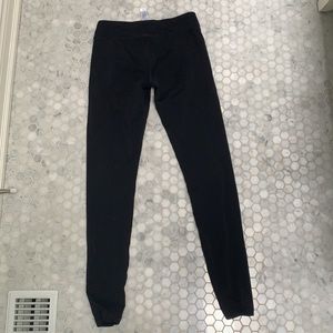 Ivivva plain black leggings size 14